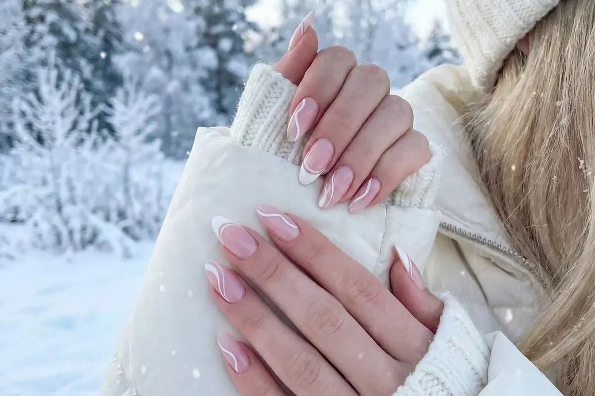 Press-on vs akrylnaglar – böjbar gelénagel klar på 10 minuter med XNails