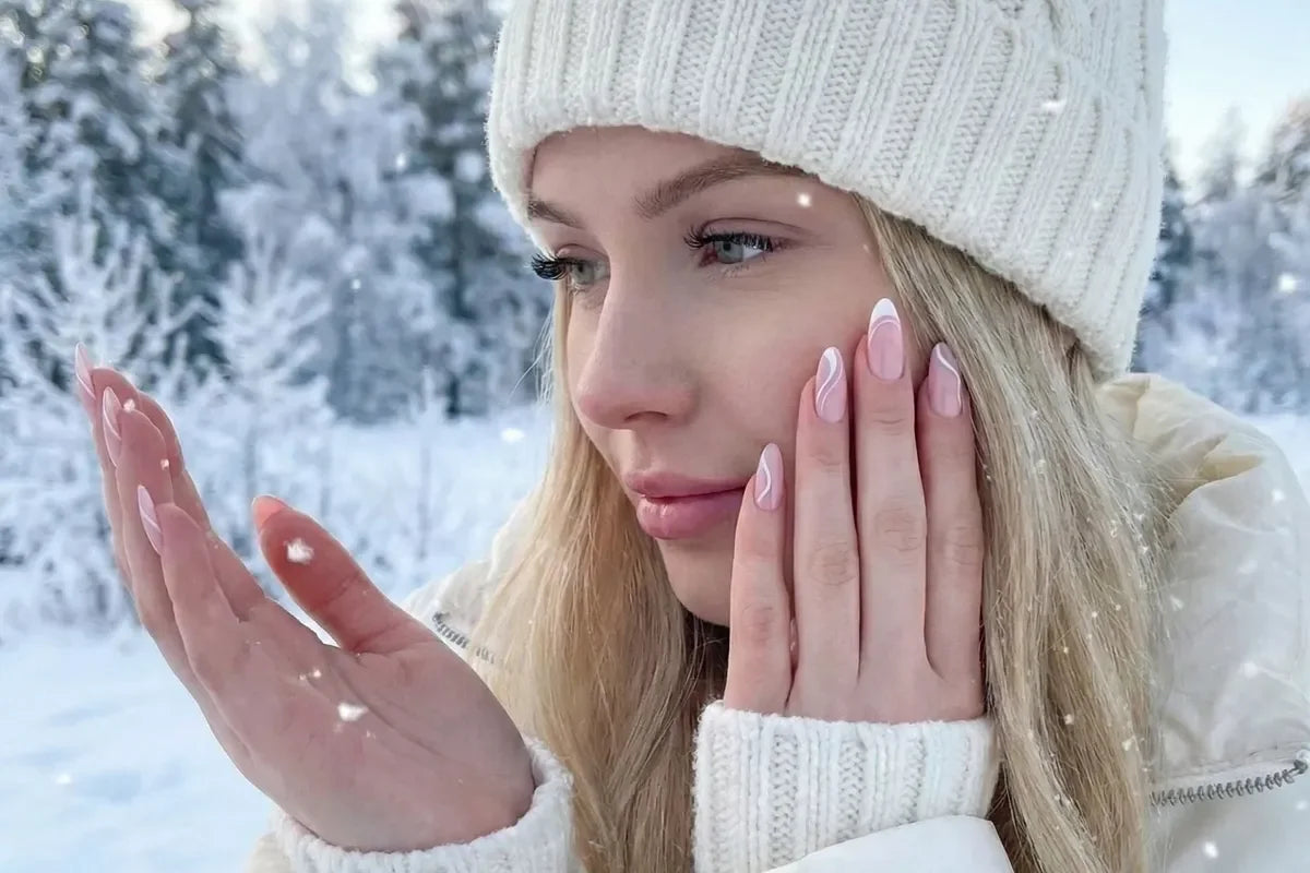 Jämför akryl och gel press-on naglar – välj rätt lösnagel med XNails