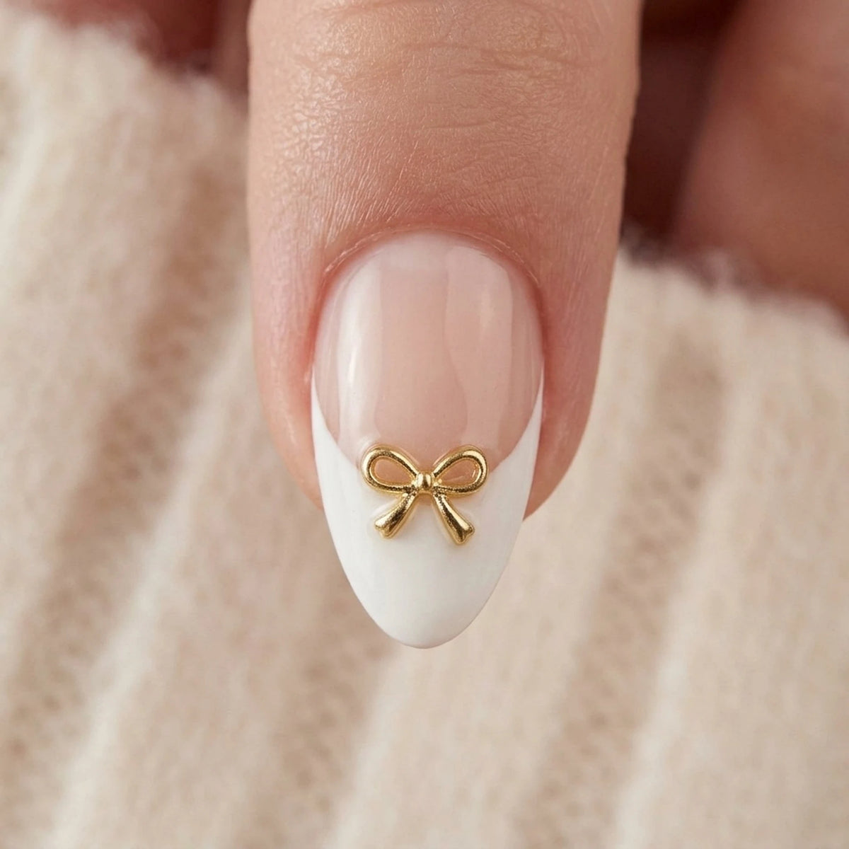 Faux ongles Blushing Bow, gros plan sur la finition