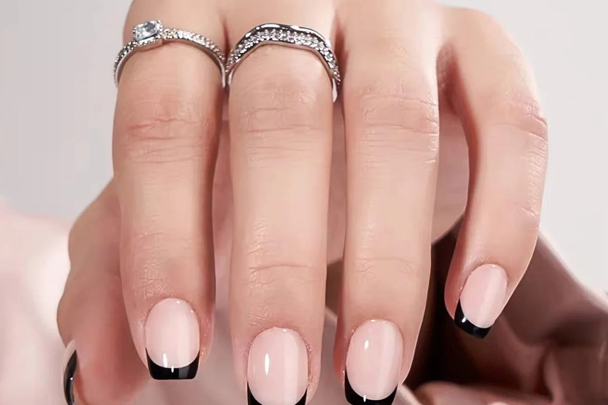 Njut av lösnaglar utan att skada naturliga naglar – skonsamma press-on från XNails