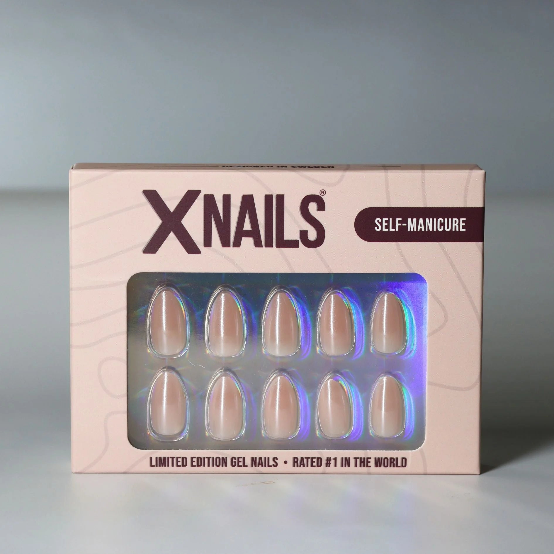 Heavenly Halo XNails förpackning – limited edition gelénaglar i nude pearl chrome