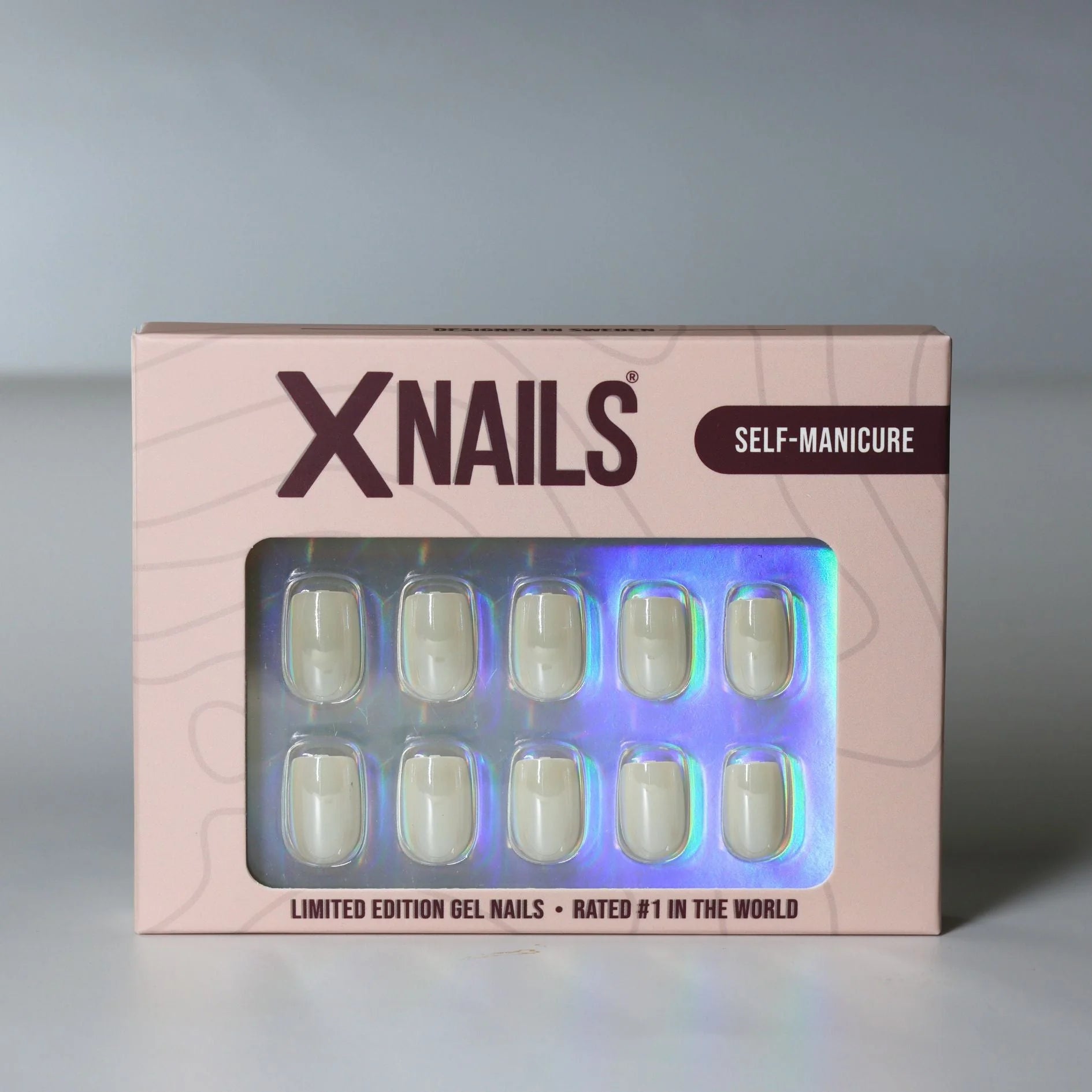 Pure Pearl XNails förpackning – limited edition gelénaglar i korta square pearl nude